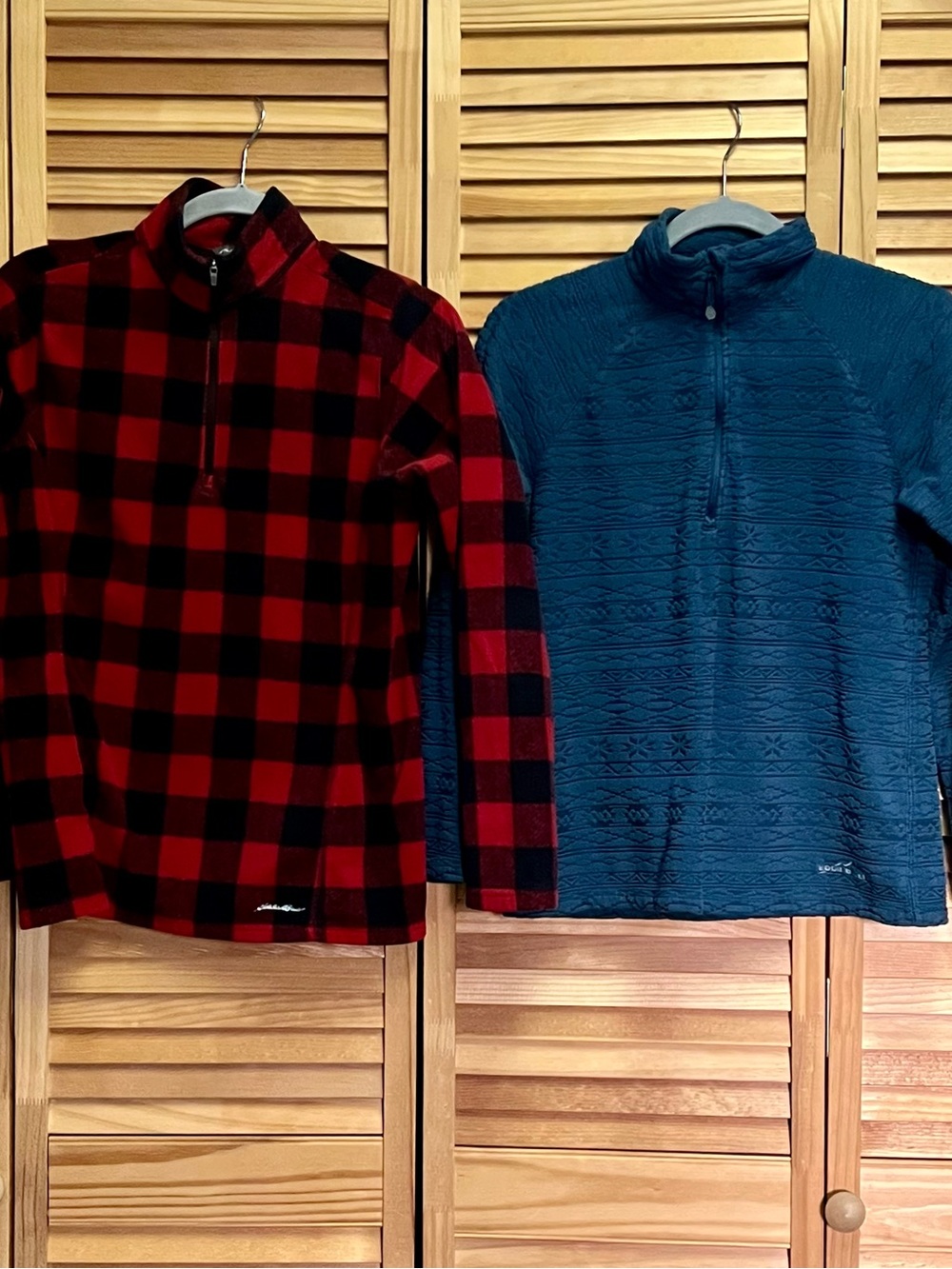 Eddie Bauer Red & Black Buffalo Plaid Fleece and Teal Half-Zip Pullover Duo
